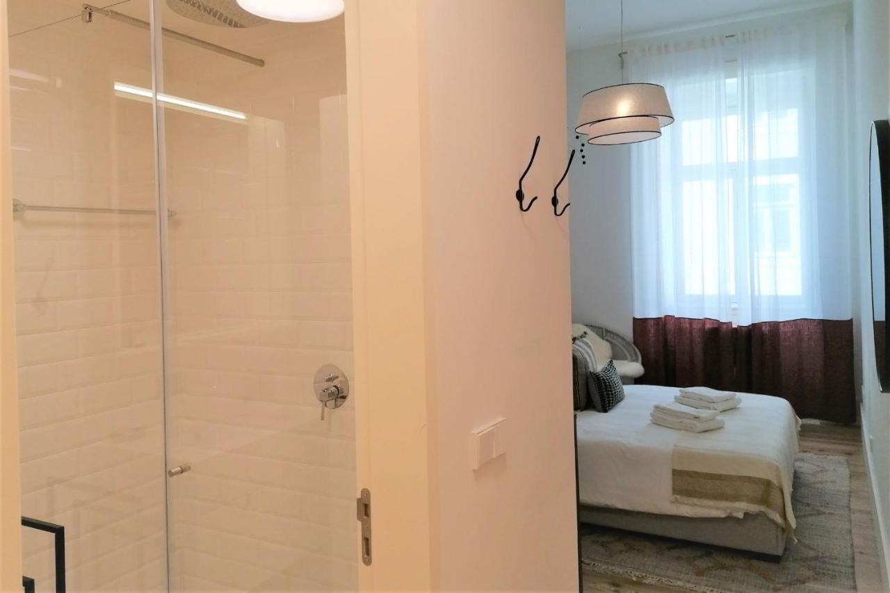 Brand New & Spacious 2Bdr Apartment By Lovelystay Лісабон Екстер'єр фото